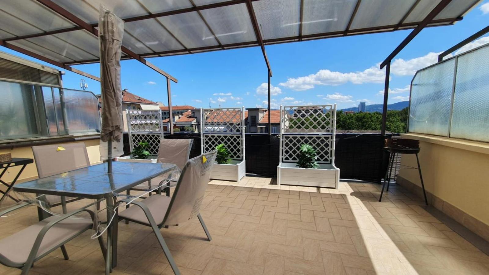 Tiziana Attico E Terrazzo Apartment *